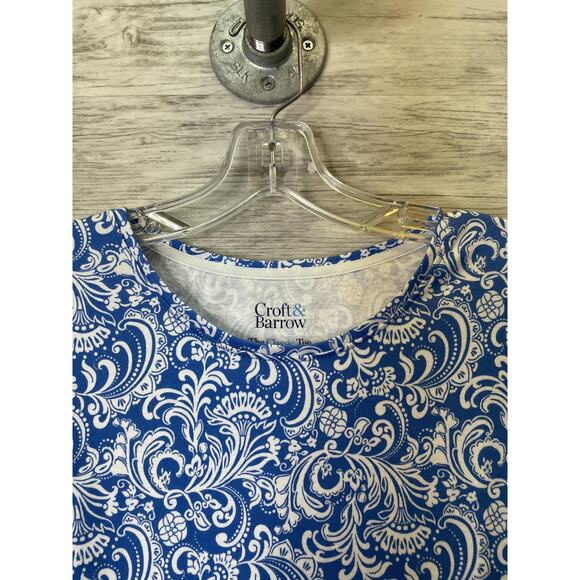 Croft & Barrow Shirt Womens Medium Blue White Floral Paisley Classic Tee Cotton - Picture 2 of 8